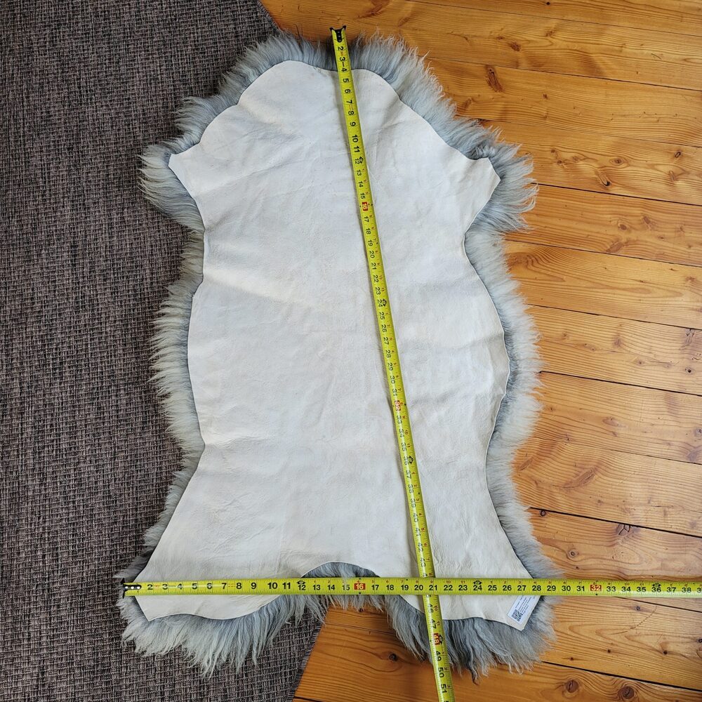Genuine Gotland Cross Sheepskin Rug Natural Gray 50" x 30" - Picture 6 of 6